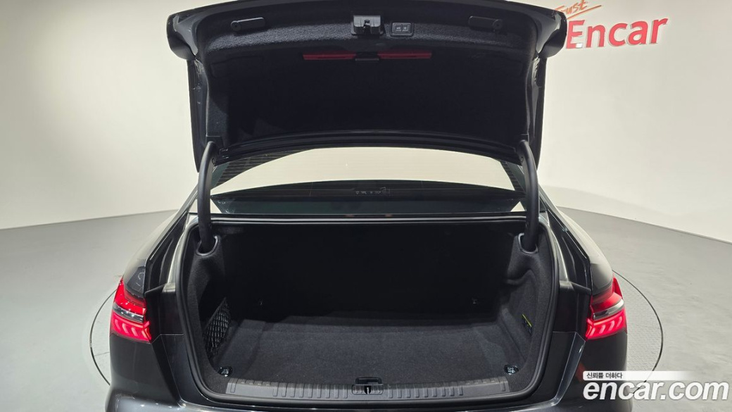 Audi A6 45 TFSI Quattro Premium, 2023
