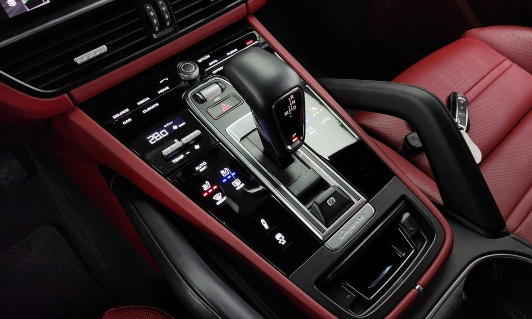 Porsche Cayenne 3.0 COUPE PLATINUM EDITION, 2023