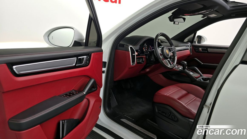Porsche Cayenne 3.0 PLATINUM EDITION, 2023