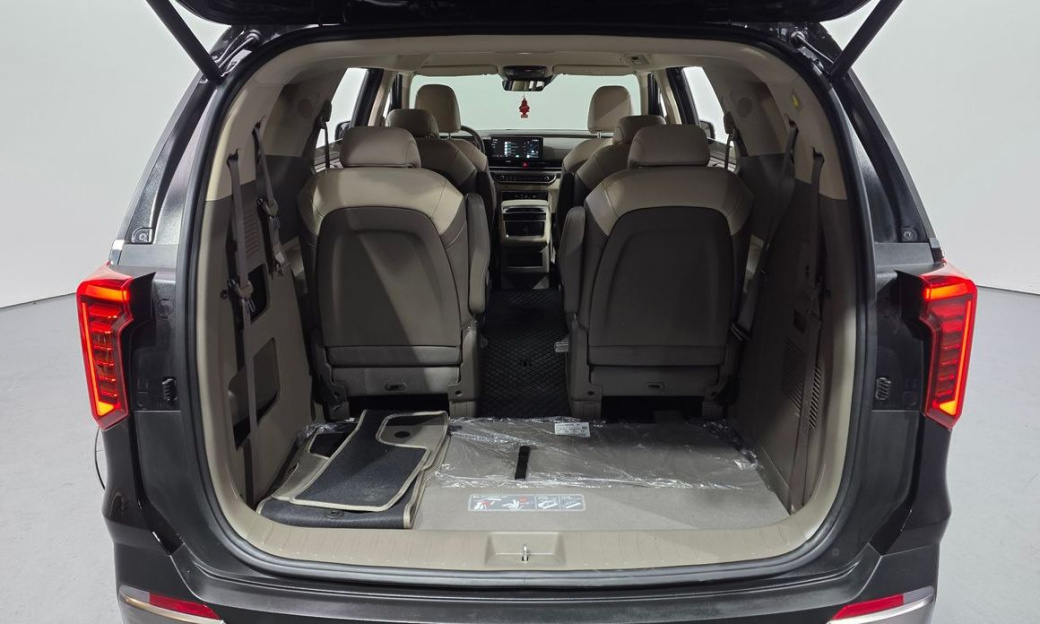 Kia Carnival 9-Seater Noblesse, 2025