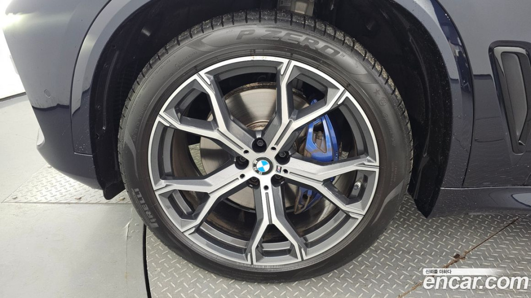 BMW X5 xDrive 40i M Sport, 2023