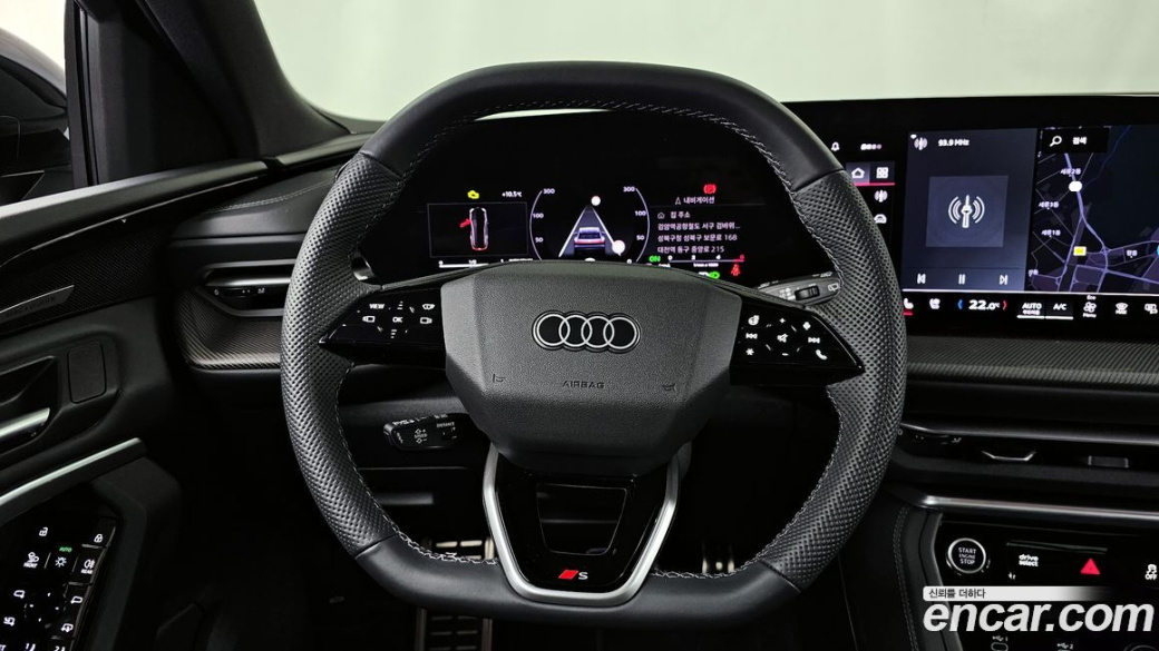 Audi Q5 40 TDI Quattro S Line Black Edition, 2025