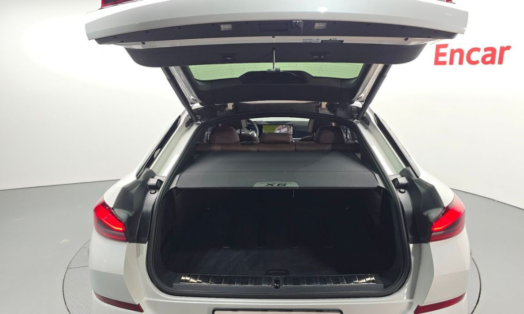 BMW X6 xDrive30d M Sport, 2024