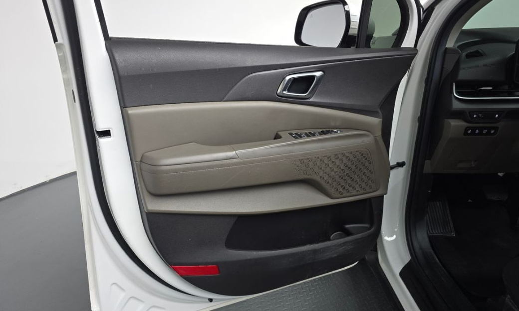 Kia Carnival 9-Seater Noblesse, 2025