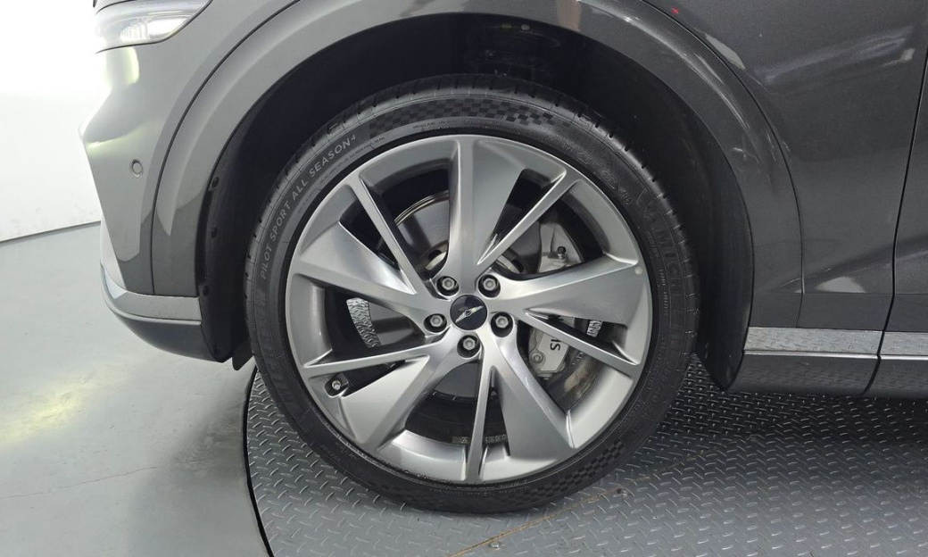 Genesis GV70 2.5T Gasoline AWD, 2025