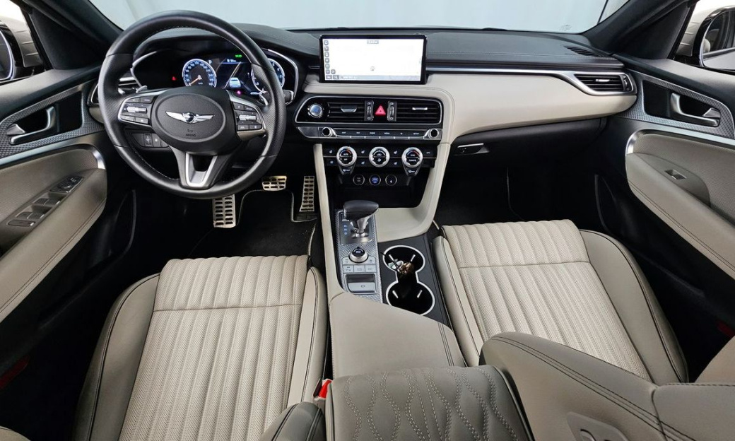 Genesis G70 Gasoline 2.0T 4WD, 2021