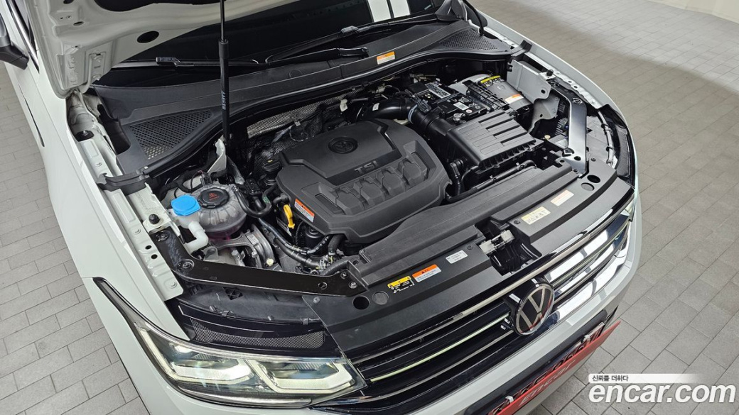 Volkswagen Tiguan 2.0 TSI Prestige, 2023