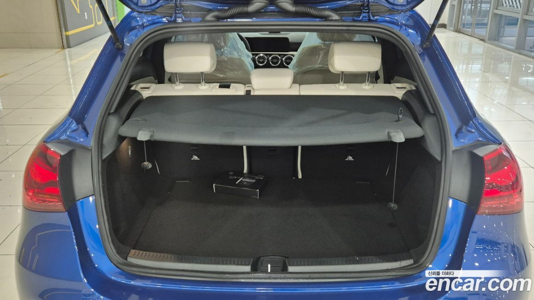 Mercedes-Benz A-Class A220 Hatchback, 2024