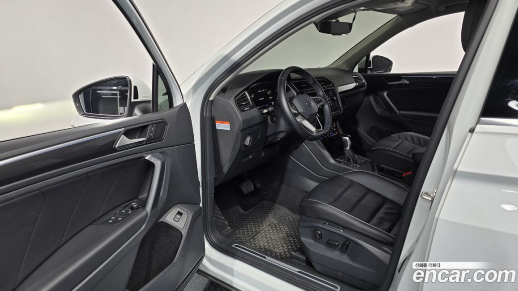 Volkswagen Tiguan 2.0 TDI Premium, 2023