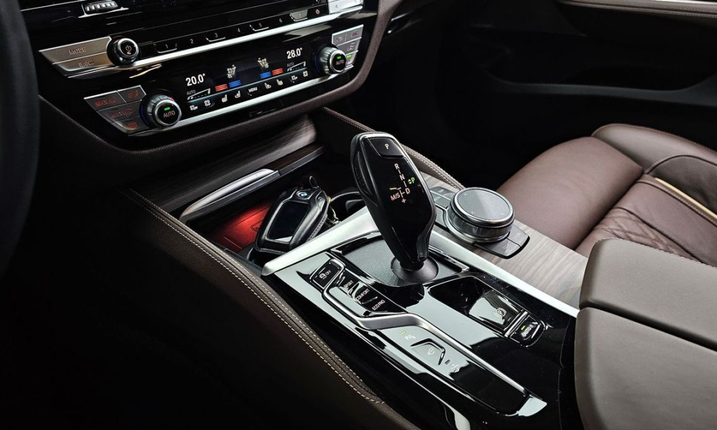 BMW Gran Turismo 630i xDrive Luxury, 2023