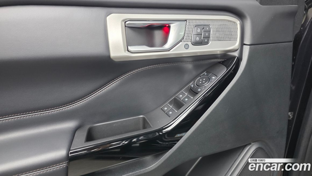 Ford Explorer 3.0 Platinum 4WD, 2022