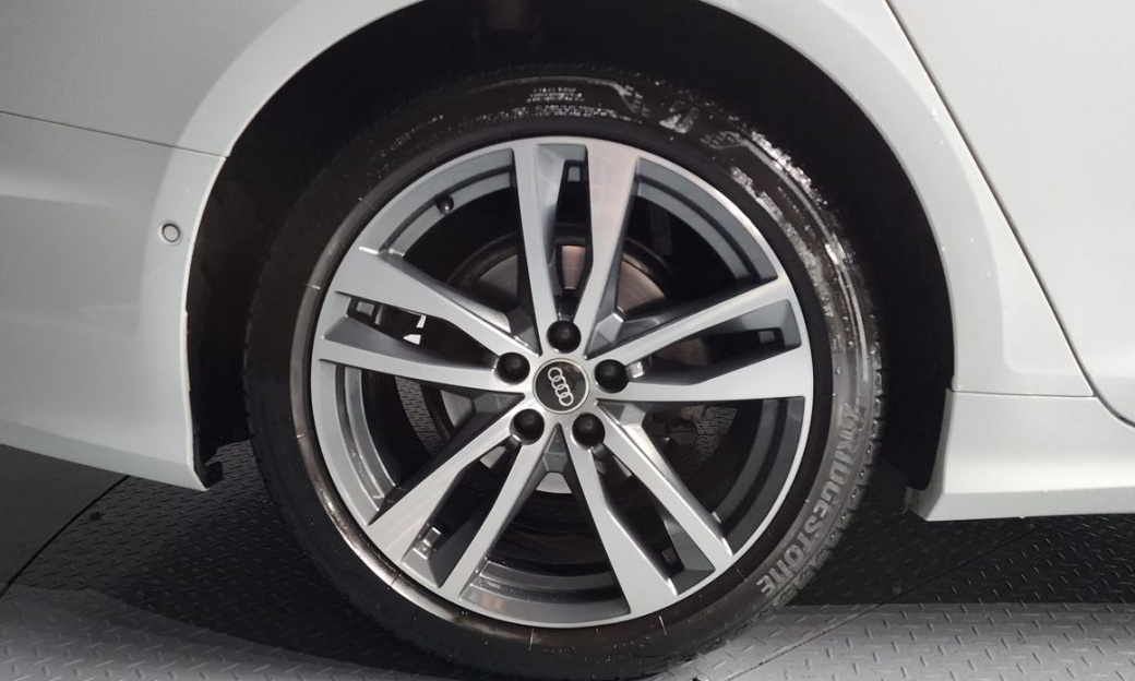 Audi A6 40 TDI Premium, 2023