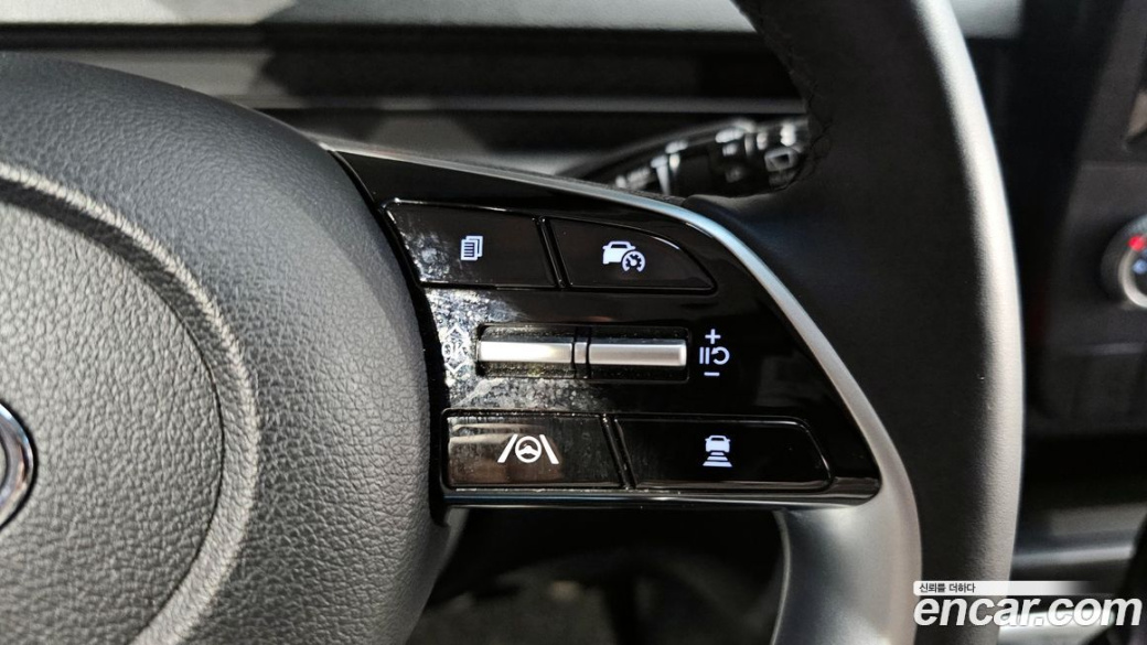 Hyundai Staria 4WD Tourer 9-Seater, 2023