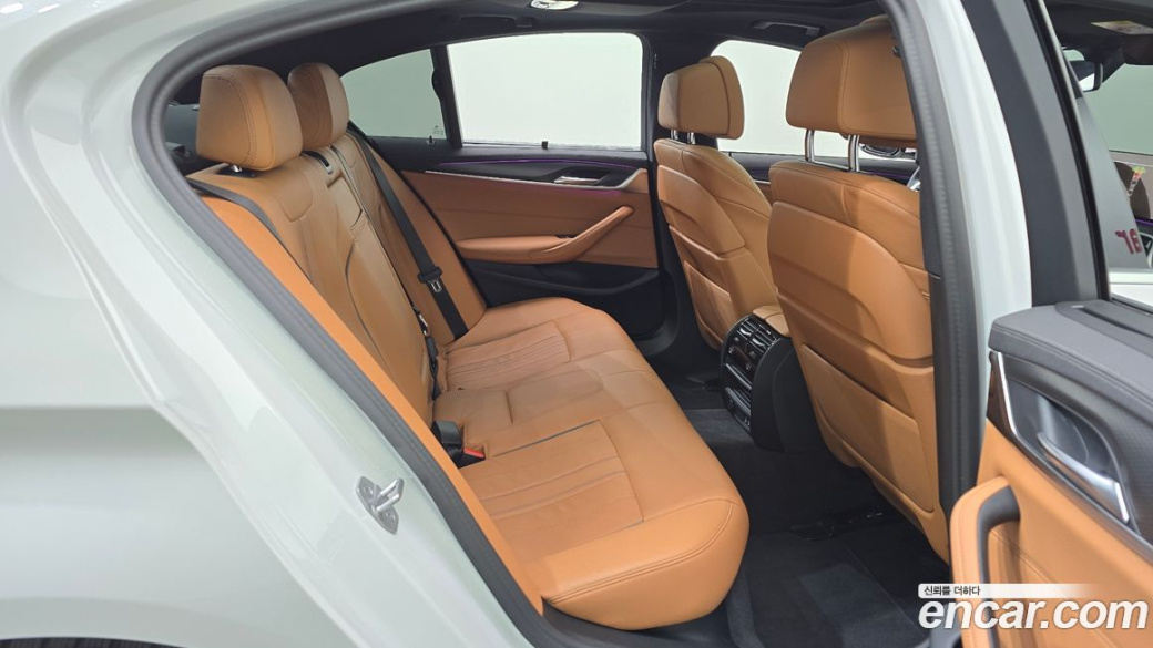 BMW 5-Series 520i M Sport, 2023
