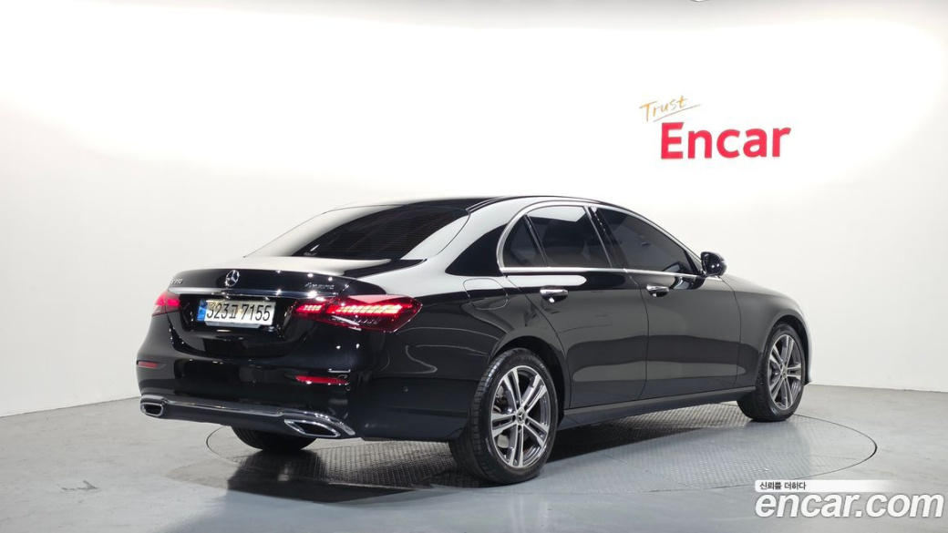 Mercedes-Benz E-Class E350 4MATIC Avantgarde, 2022