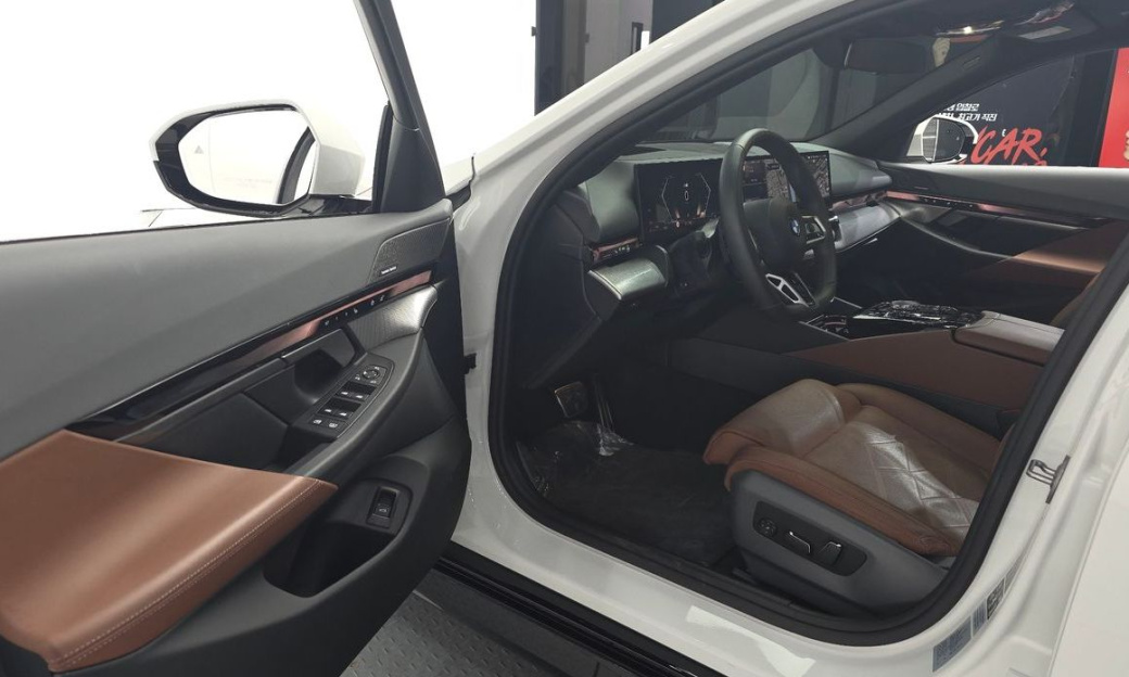 BMW 5-Series 530i xDrive M Sport, 2024