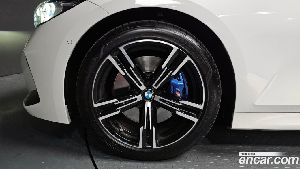 BMW 3-Series 320d Touring M Sport, 2024
