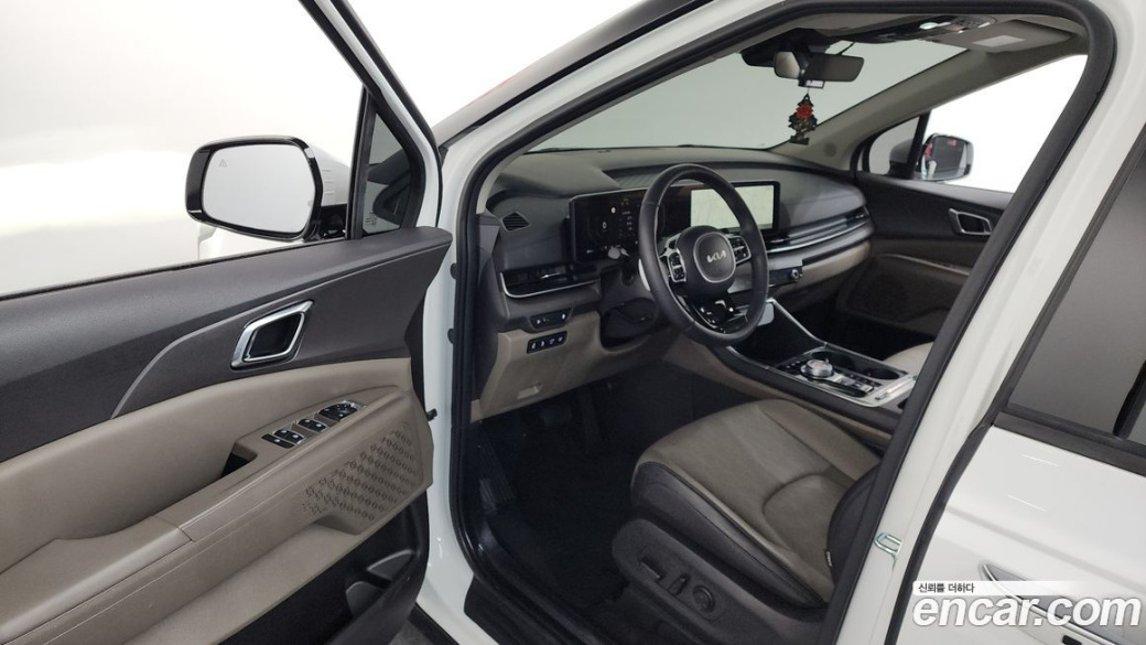 Kia Carnival 9-Seater Noblesse, 2024