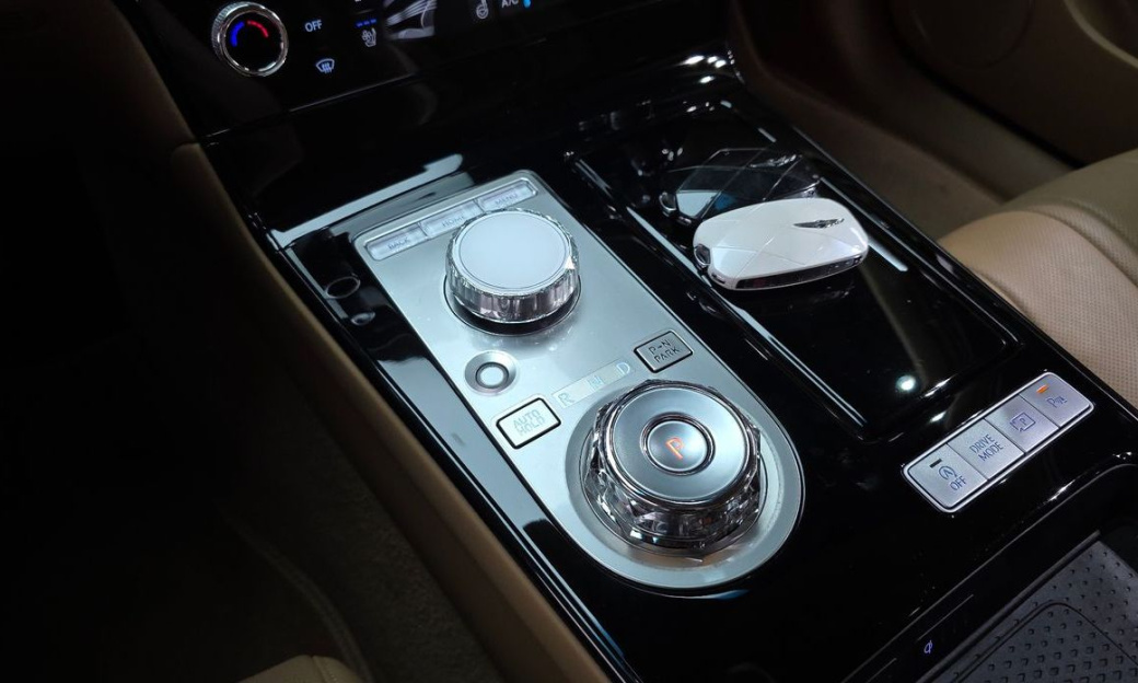 Genesis G80 Gasoline 2.5 Turbo AWD, 2025