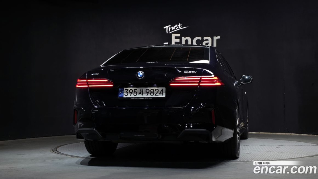 BMW 5-Series 530i xDrive M Sport, 2024