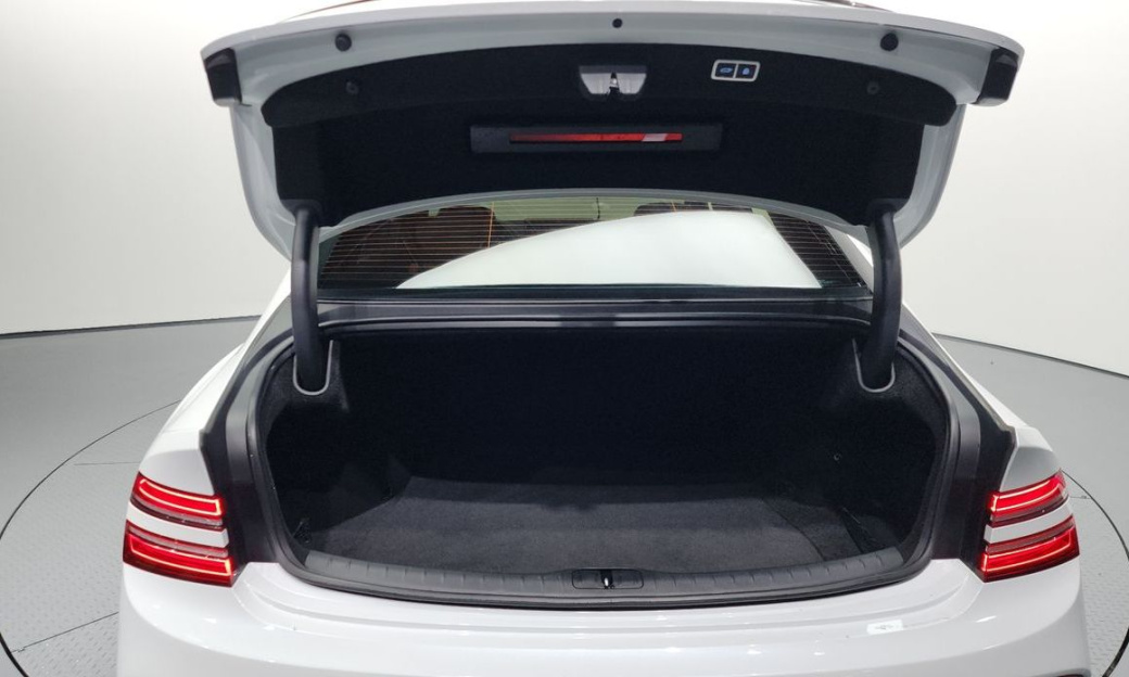 Genesis G80 Gasoline 2.5 Turbo AWD, 2024