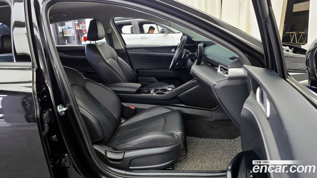 Kia K5 2.0, 2023