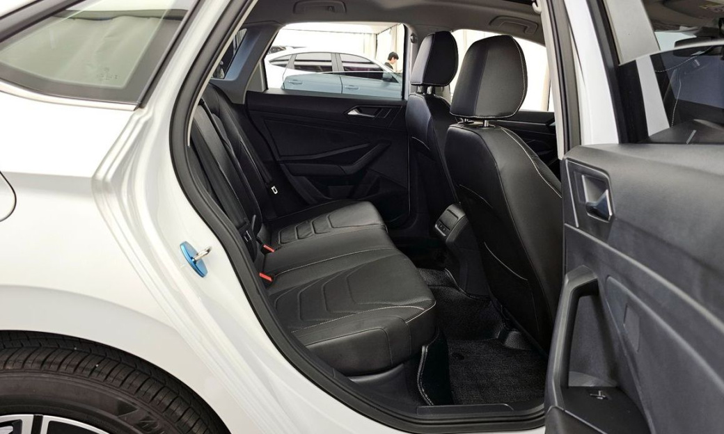 Volkswagen Jetta 1.5 TSI Prestige, 2023