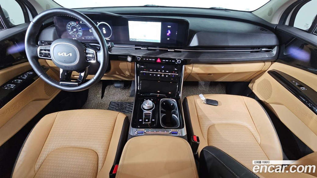 Kia Carnival 9-Seater Signature, 2023