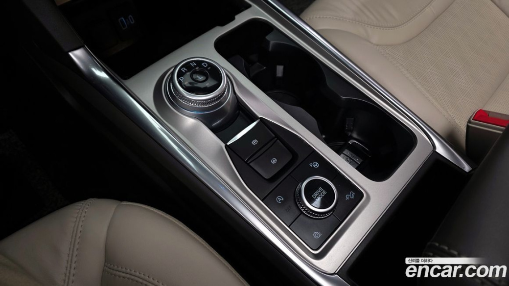 Ford Explorer 3.0 Platinum 4WD, 2022