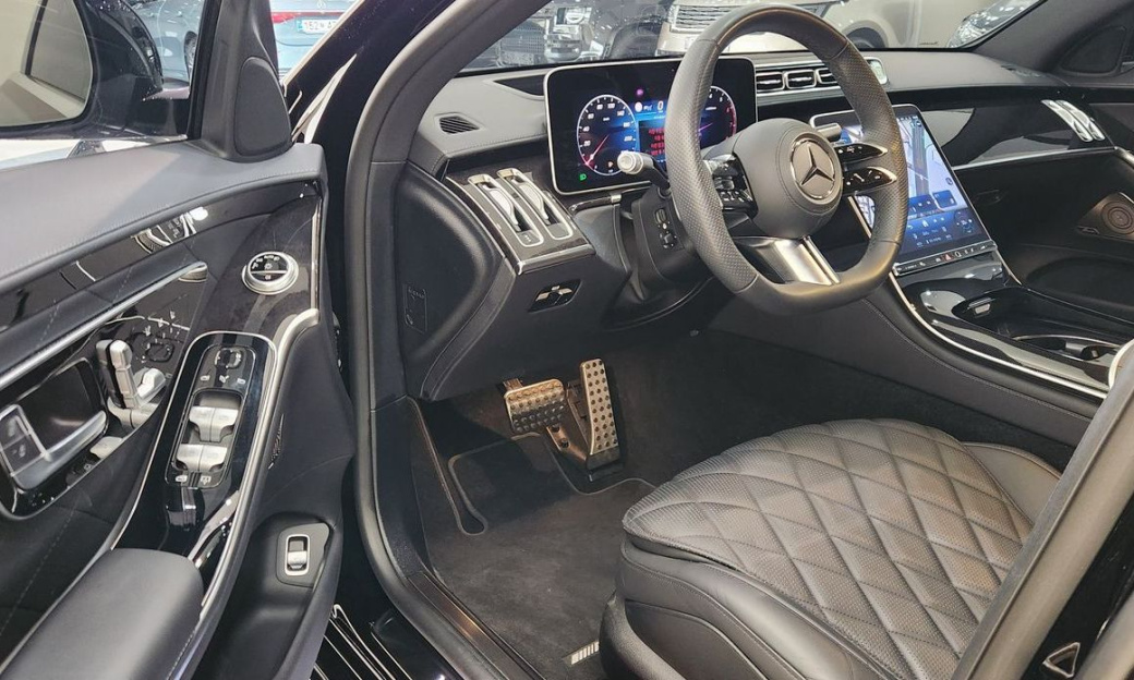 Mercedes-Benz S-Class S500L 4MATIC, 2025