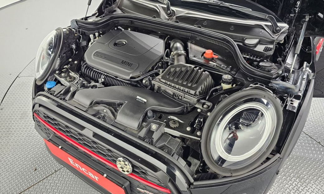 Mini Cooper JCW, 2024