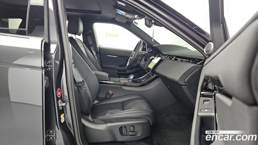 Land Rover Range Rover Evoque P250 Dynamic SE, 2024