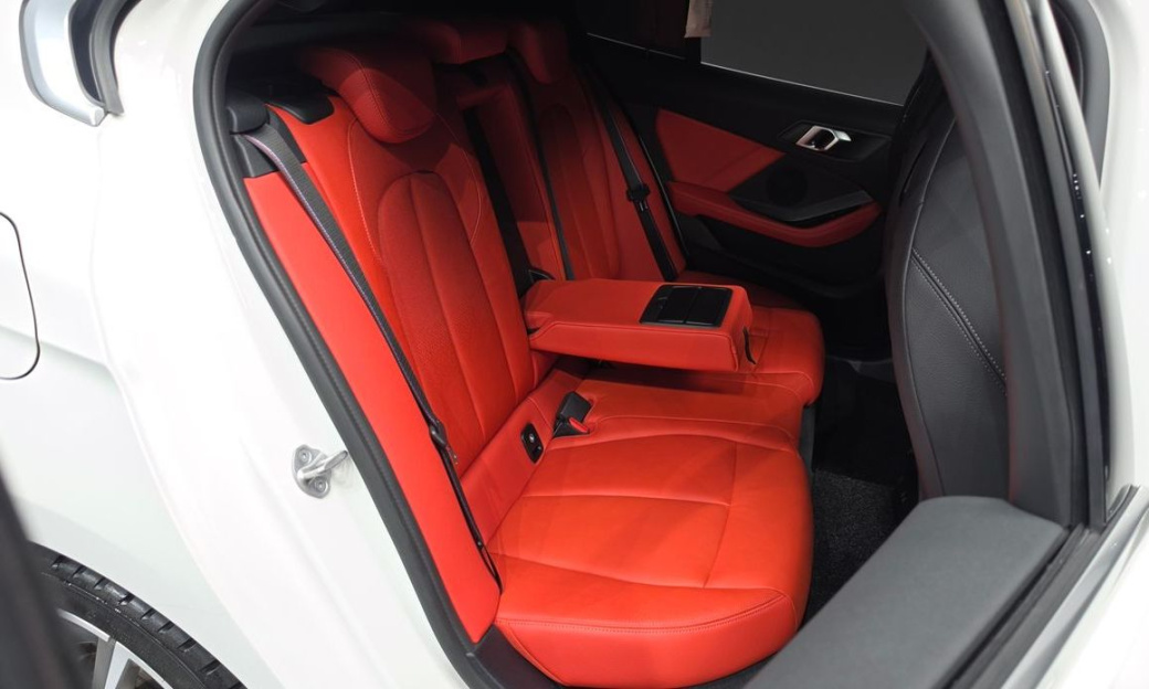 BMW 1-Series M135i xDrive, 2023