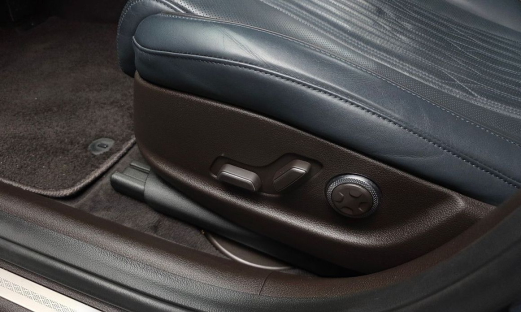 Genesis G80 Gasoline 2.5 Turbo AWD, 2024