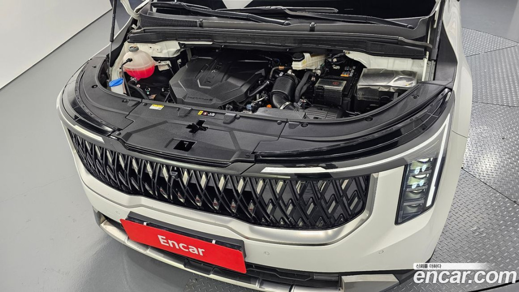 Kia Carnival 7-Seater Signature, 2024