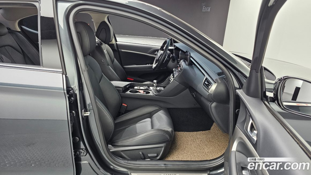 Genesis G70 Gasoline 2.0T 4WD, 2021