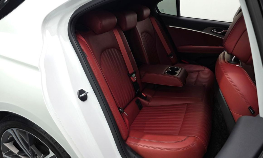 Genesis G70 Gasoline 2.5T 2WD, 2024