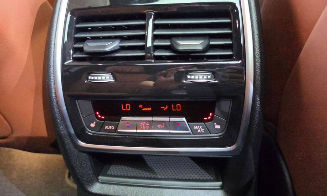BMW X7 xDrive 40i M Sport 6STR, 2025