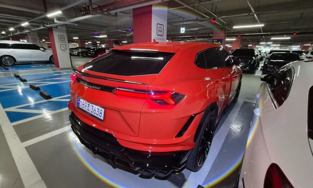 Lamborghini Urus 4.0 V8 S, 2023