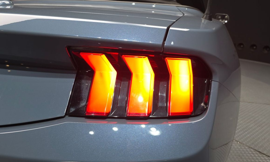 Ford Mustang 2.3 Ecoboost Premium Convertible, 2024