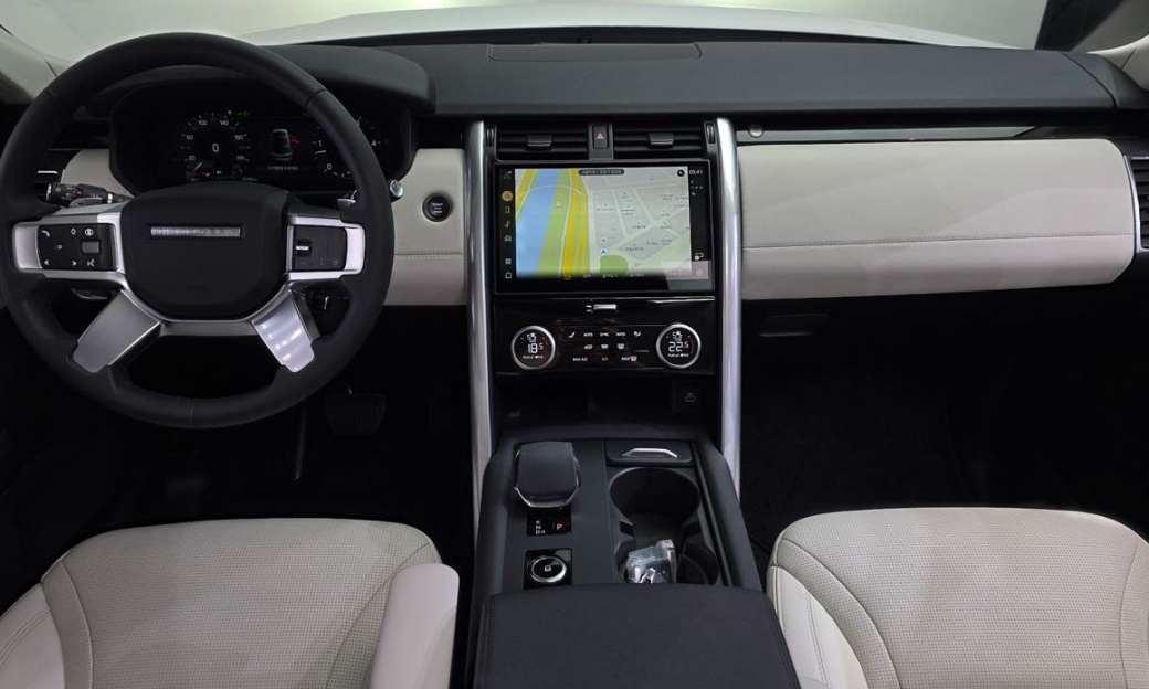 Land Rover Discovery D250 S, 2024