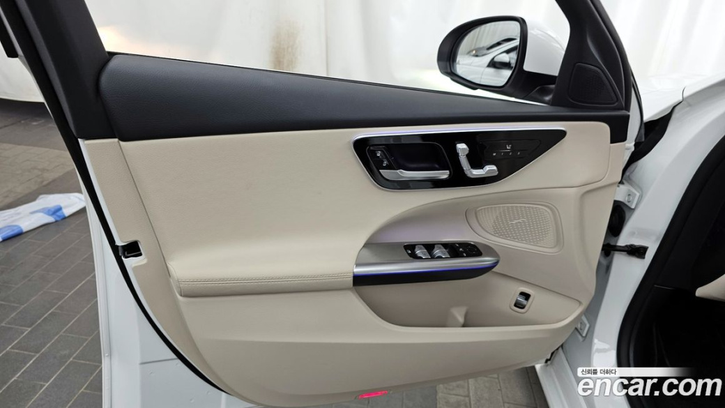 Mercedes-Benz C-Class C300 4MATIC Avantgarde, 2023