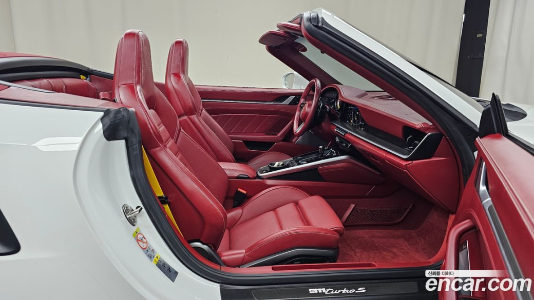 Porsche 911 Turbo S Cabriolet, 2024