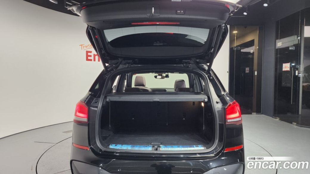 BMW X1 xDrive 20i M Sport, 2022