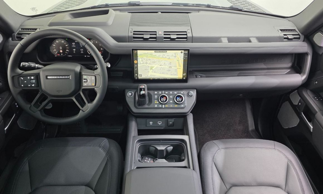 Land Rover Defender 130 P400 Outbound, 2024
