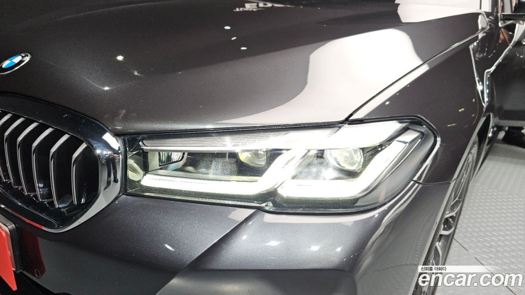 BMW 5-Series 520i M Sport, 2023