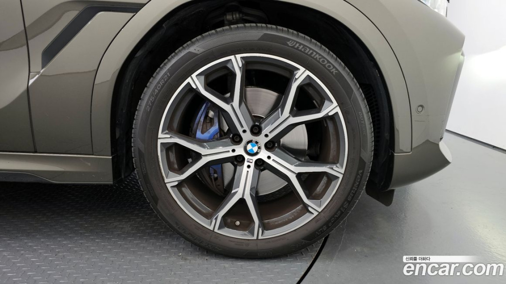 BMW X6 xDrive40i M Sport, 2022