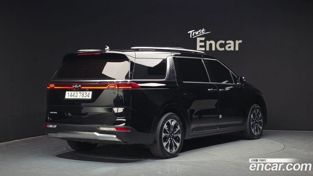 Kia Carnival 9-Seater Signature, 2023