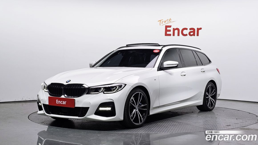 BMW 3-Series 320d Touring M Sport, 2022