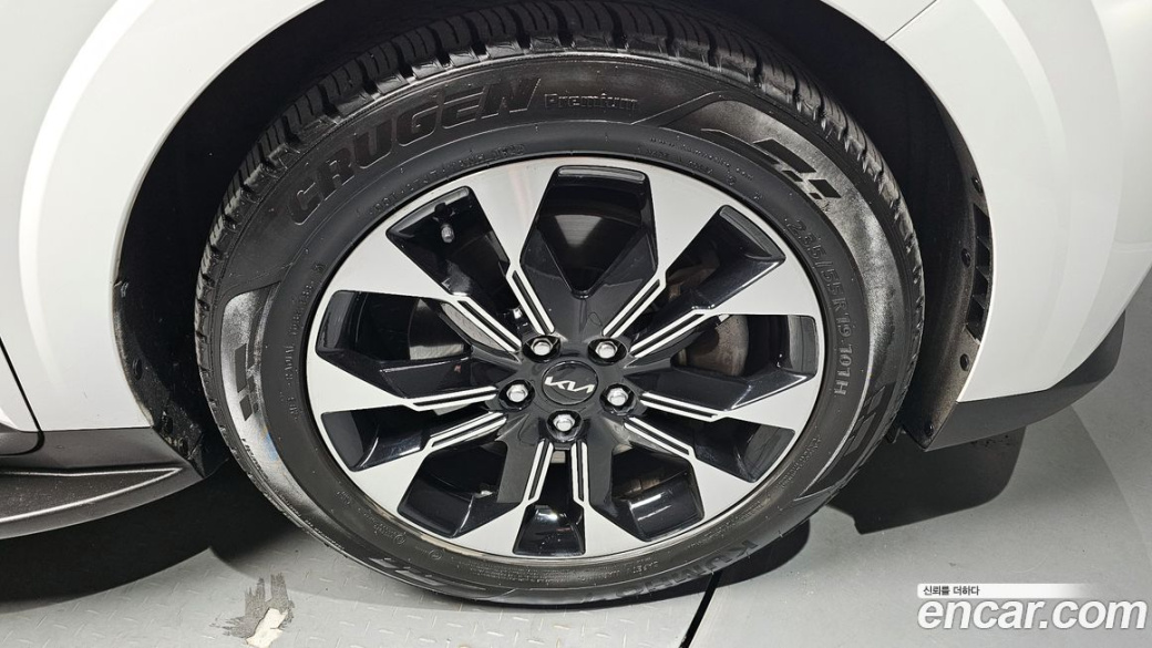 Kia Carnival 9-Seater Signature, 2022
